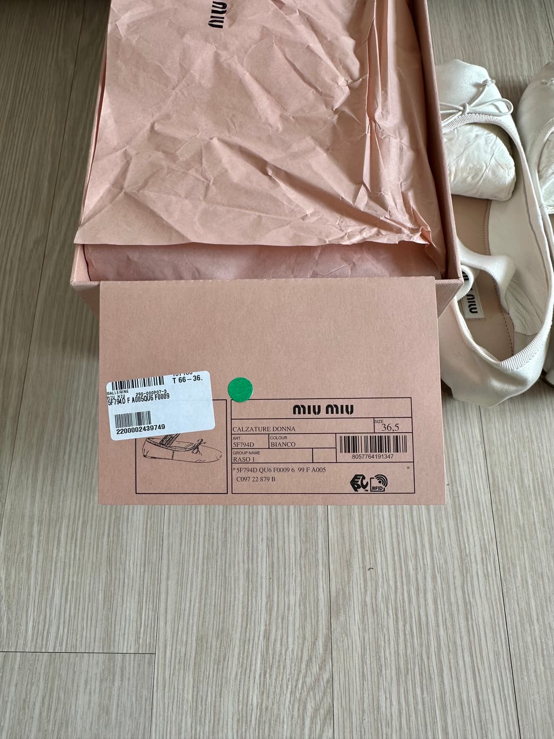 미우미우 새틴 리본 발레리나 슈즈 36.5(235) 상품이미지9