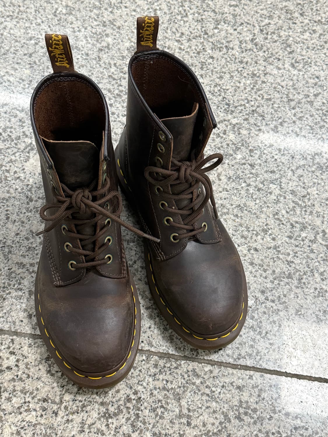 닥터마틴 1460 크레이지호스 240 상품이미지1