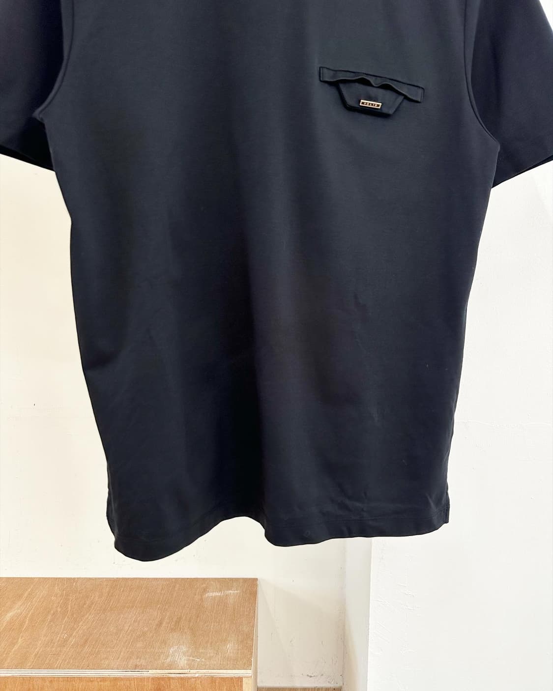 솔리드옴므 블랙 포켓 코튼 하프티  상품이미지5