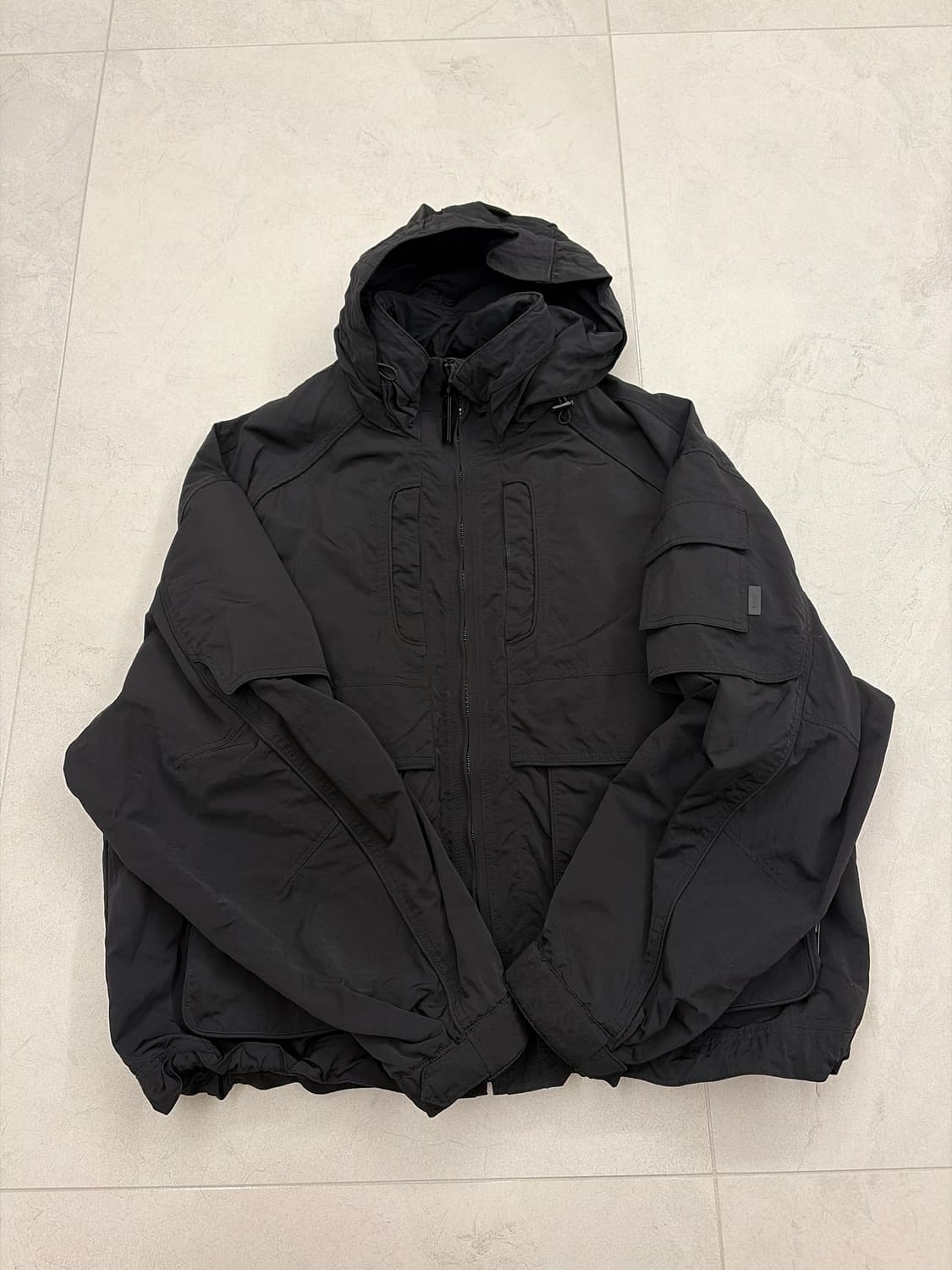 준지 23SS 파이핑 디테일 미드렝스 점퍼 46사이즈 상품이미지1