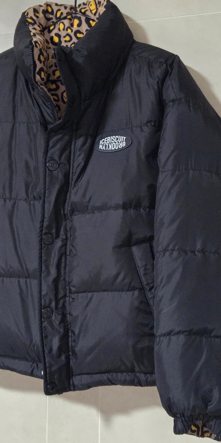 아이스비스킷 양면 패딩 165사이즈
여성 44-55가능
택포 상품이미지4