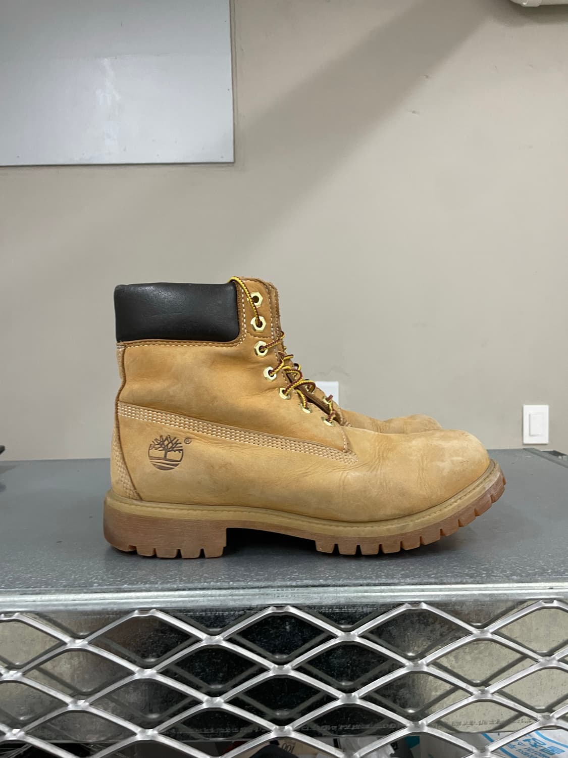 팀버랜드 6인치 프리미엄 부츠 US8.5 (gr-4028) 상품이미지4