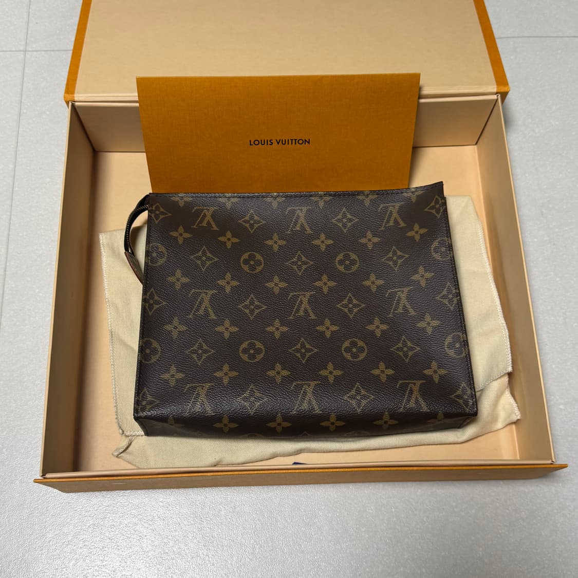 [정품풀박스] 루이비통 포쉐트토일렛 클러치 26 풀박스 상품이미지1