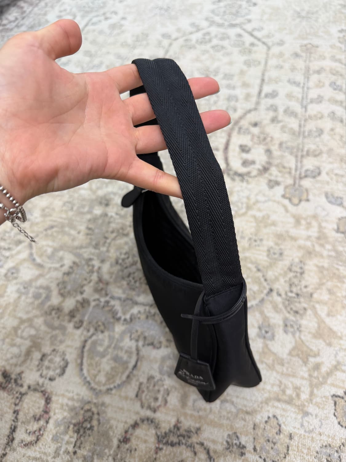 프라다 리에디션 2000 리나일론 호보백 상품이미지3