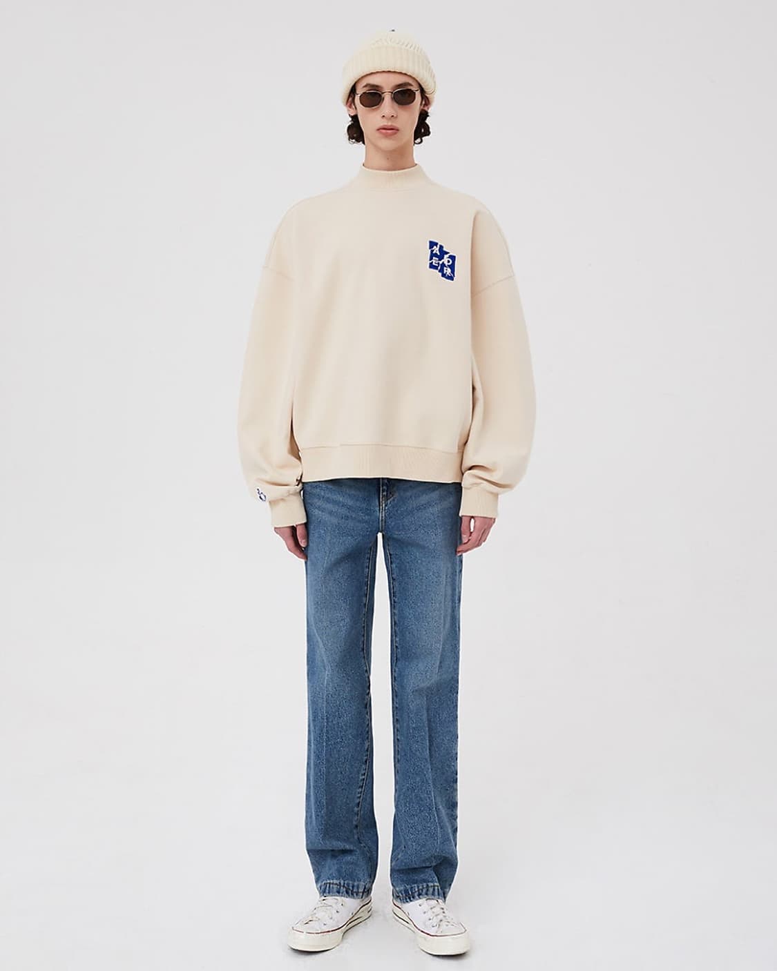 아더에러 6주년 모크넥 맨투맨 상품이미지1