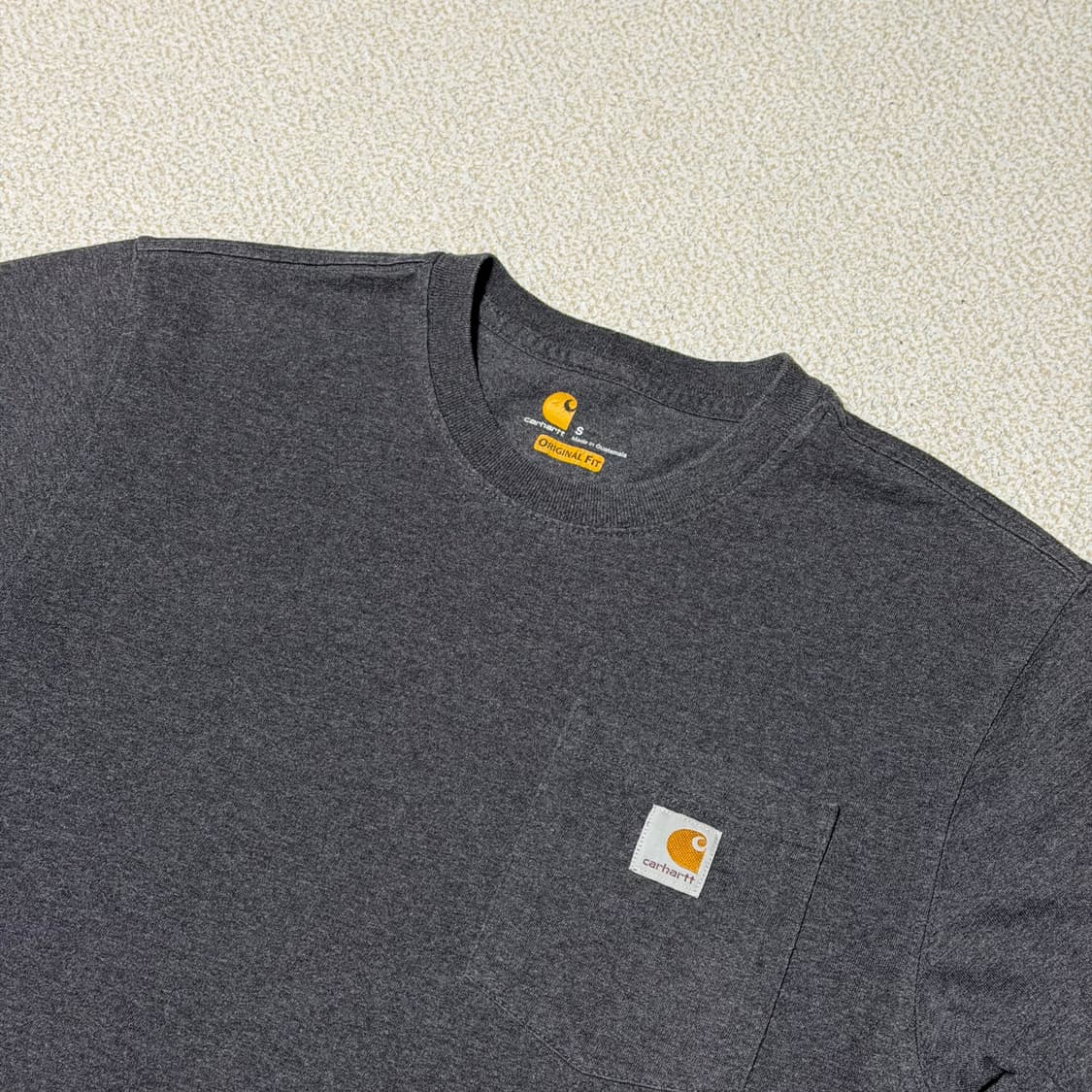 칼하트 S 포켓 로고 반팔티 상품이미지2