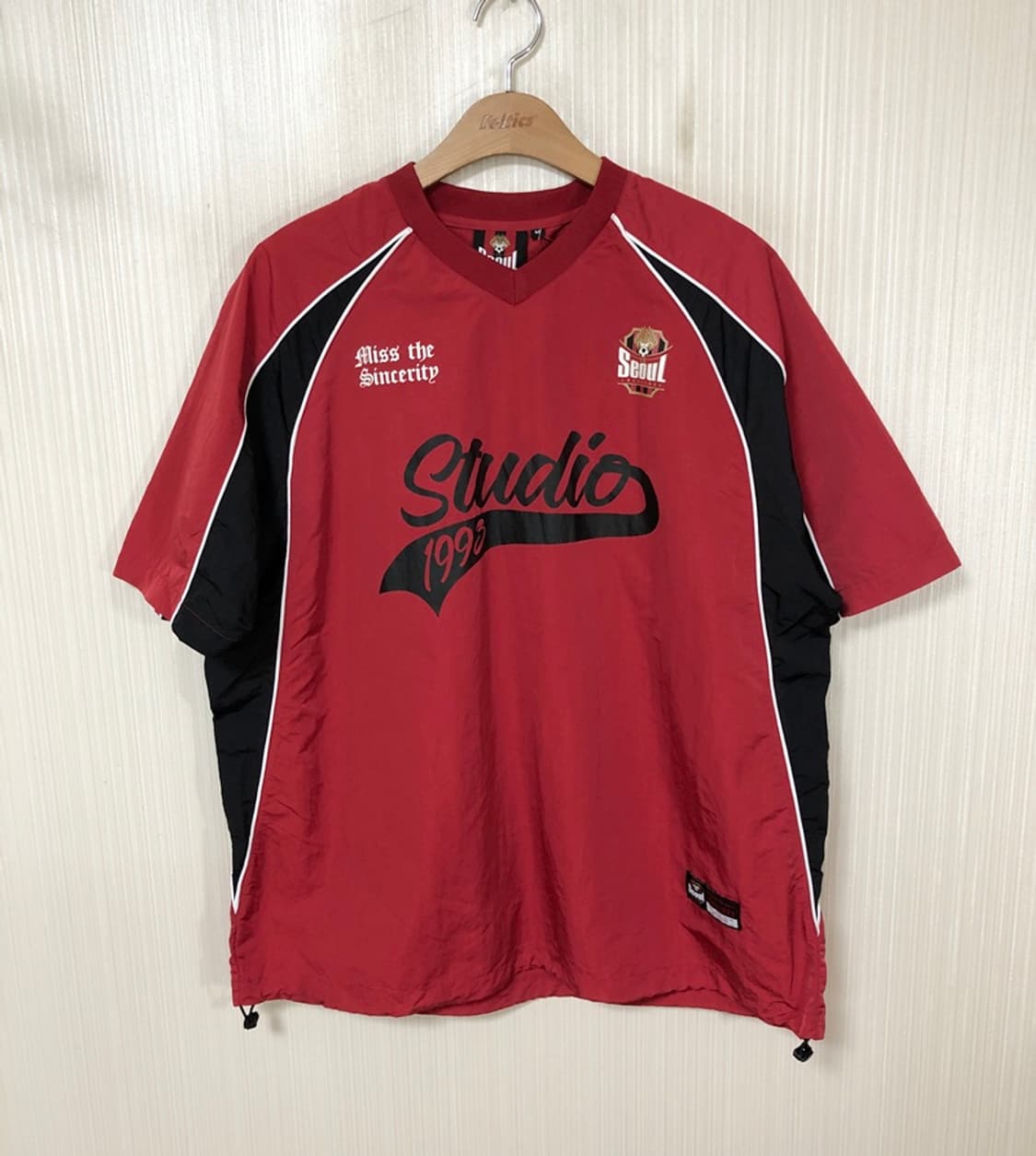 1993스튜디오XFC서울 파이핑 나일론 풀오버 레드 M 상품이미지1