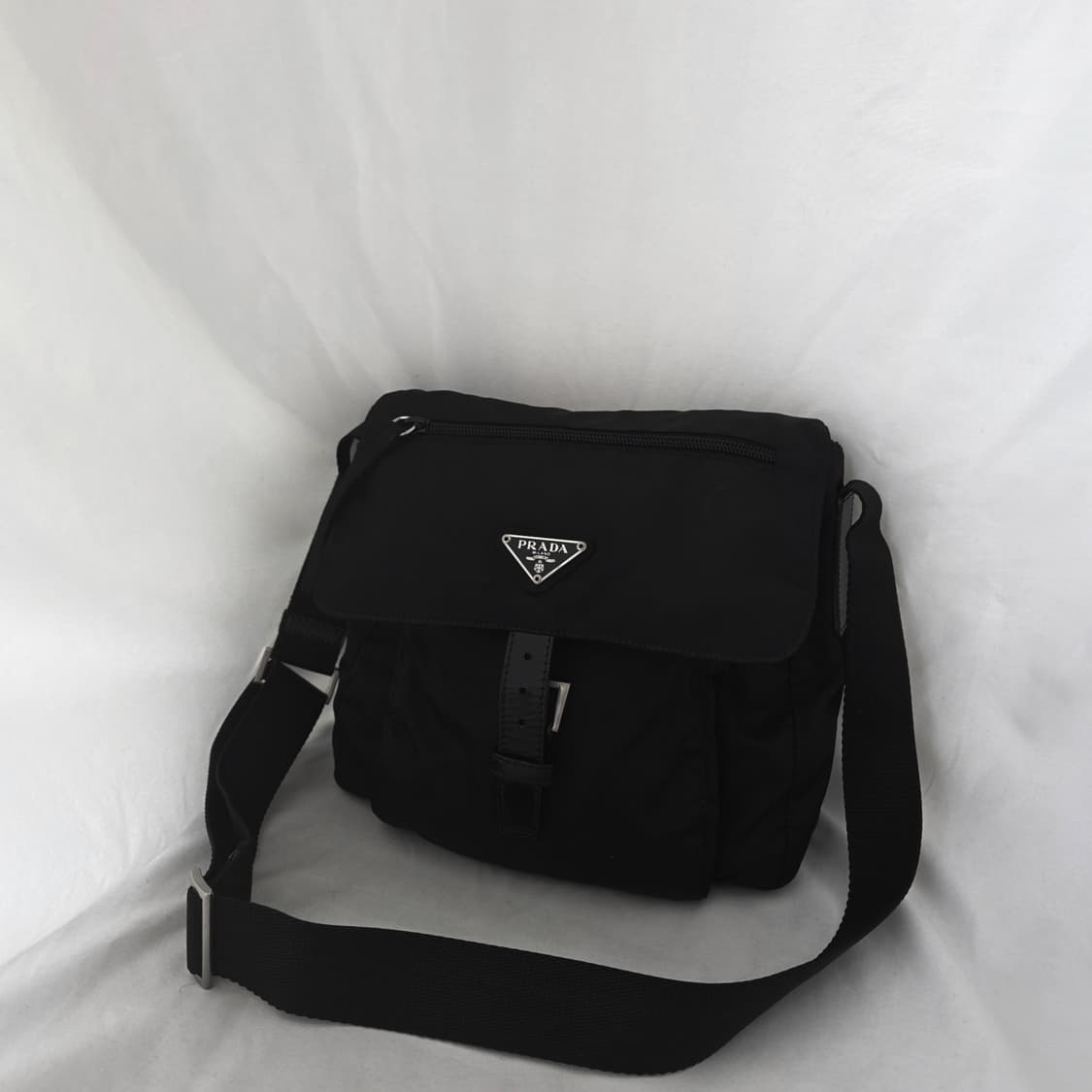 [정품 PRADA] 프라다 포코노 나일론 크로스백 주우재백 남녀공용 상품이미지1
