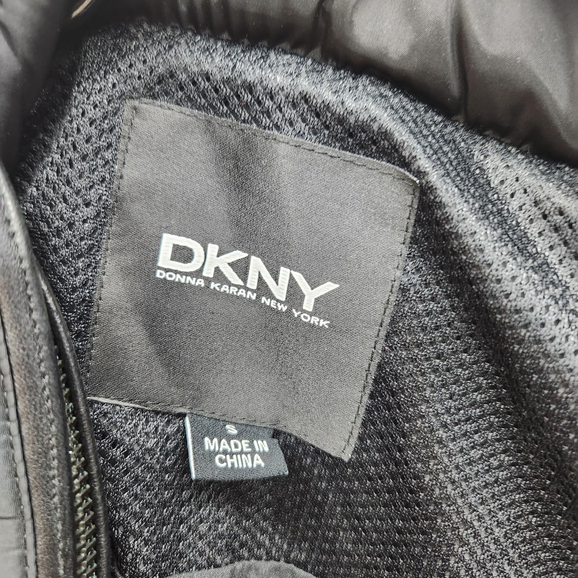DKNY 덕다운 패딩 조끼 L(남여공용) 상품이미지5
