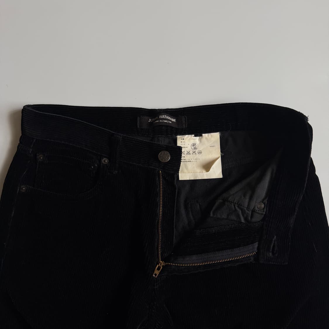 준야와타나베 블랙 벨벳팬츠 상품이미지4