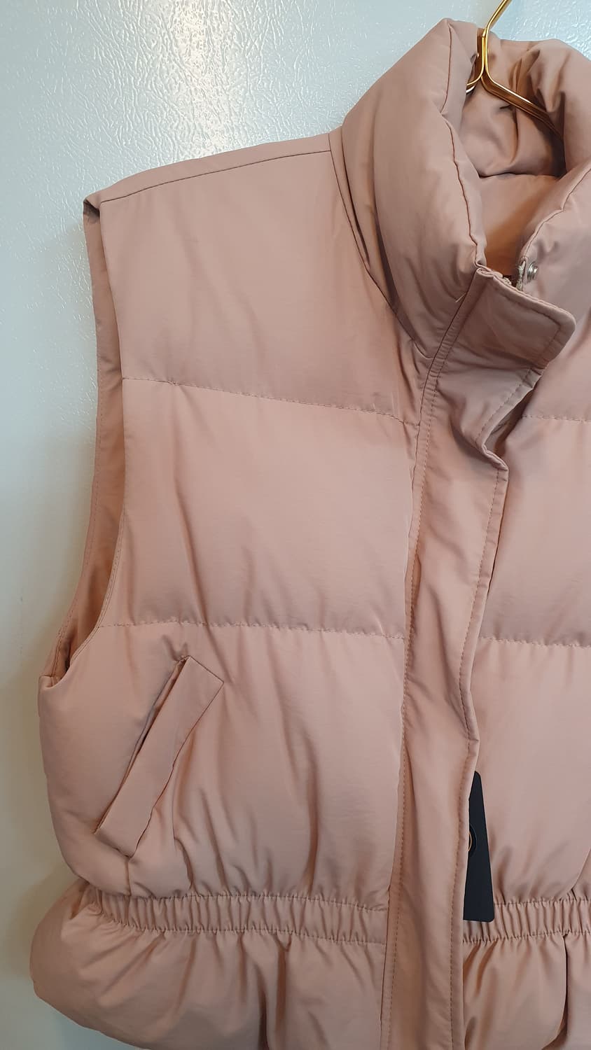 패딩조끼 프리사이즈55-66 상태최상입니다 
 상품이미지5