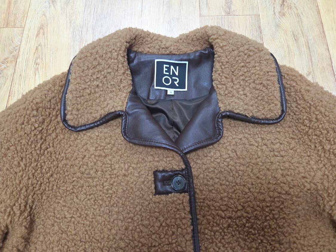 엔오르(EN OR) 오버핏 시어링 퍼코트 프리사이즈 상품이미지5