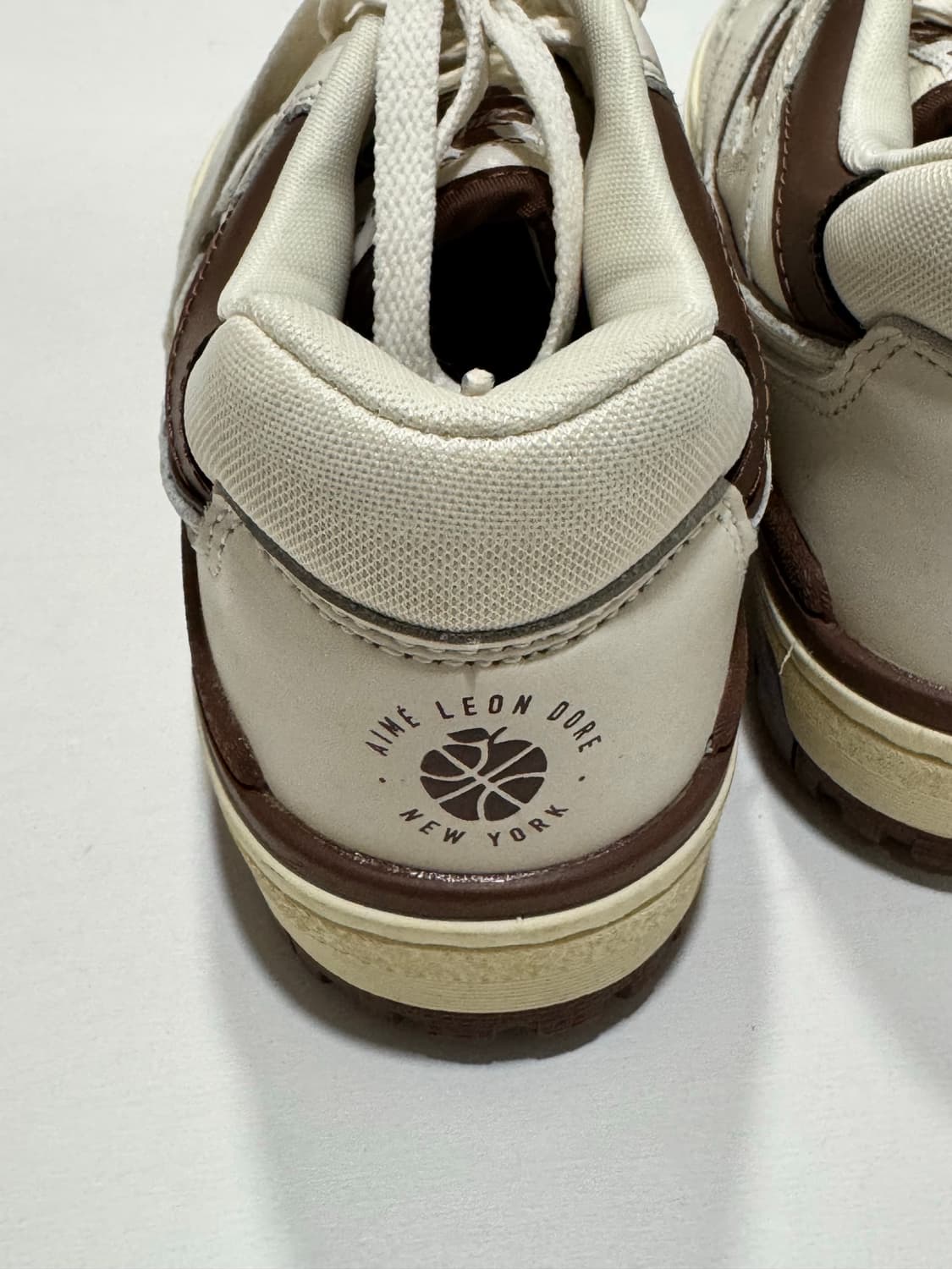 에임 레온도르 콜라보 뉴발란스 550 상품이미지2