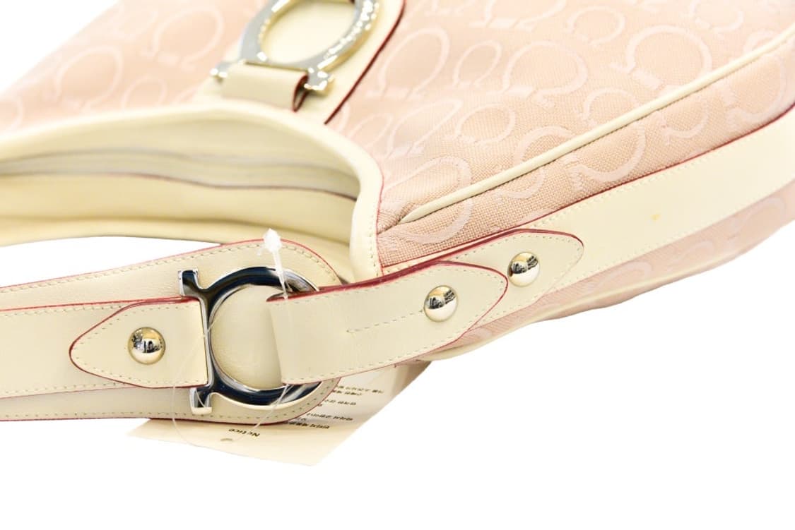 페라가모 간치니 캔버스 핑크 호보백(정품) 상품이미지7