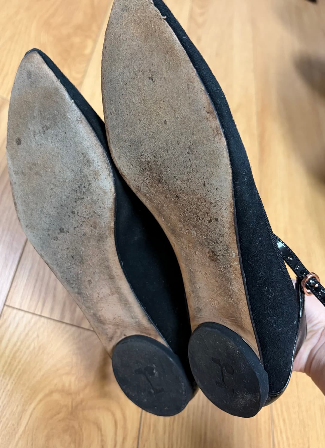 레페토 블랙 스웨이드 메리제인 플랫(38) 상품이미지3