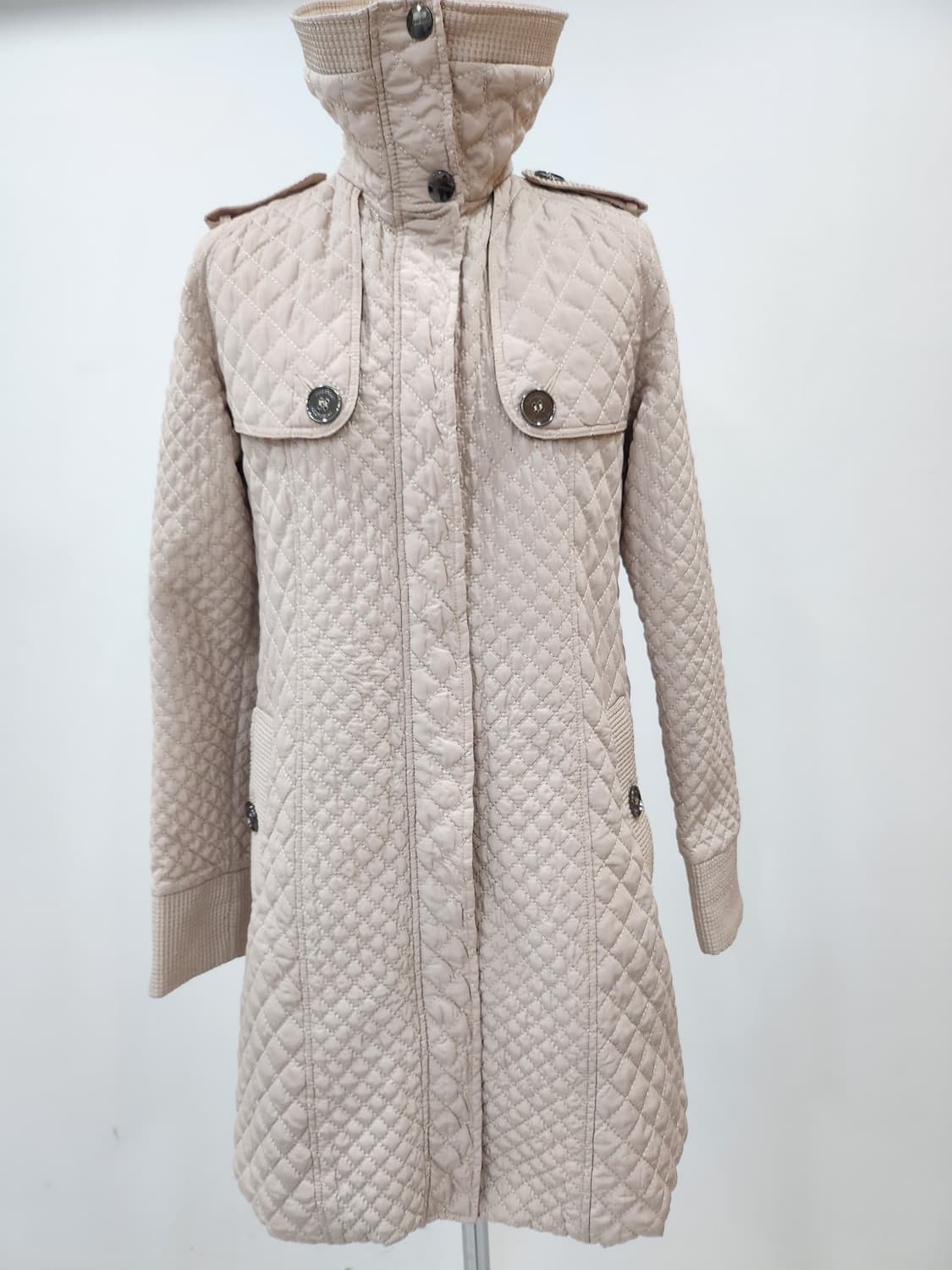 버버리 하이넥 퀄팅 롱코트 M 버버리체크 안감 상품이미지2