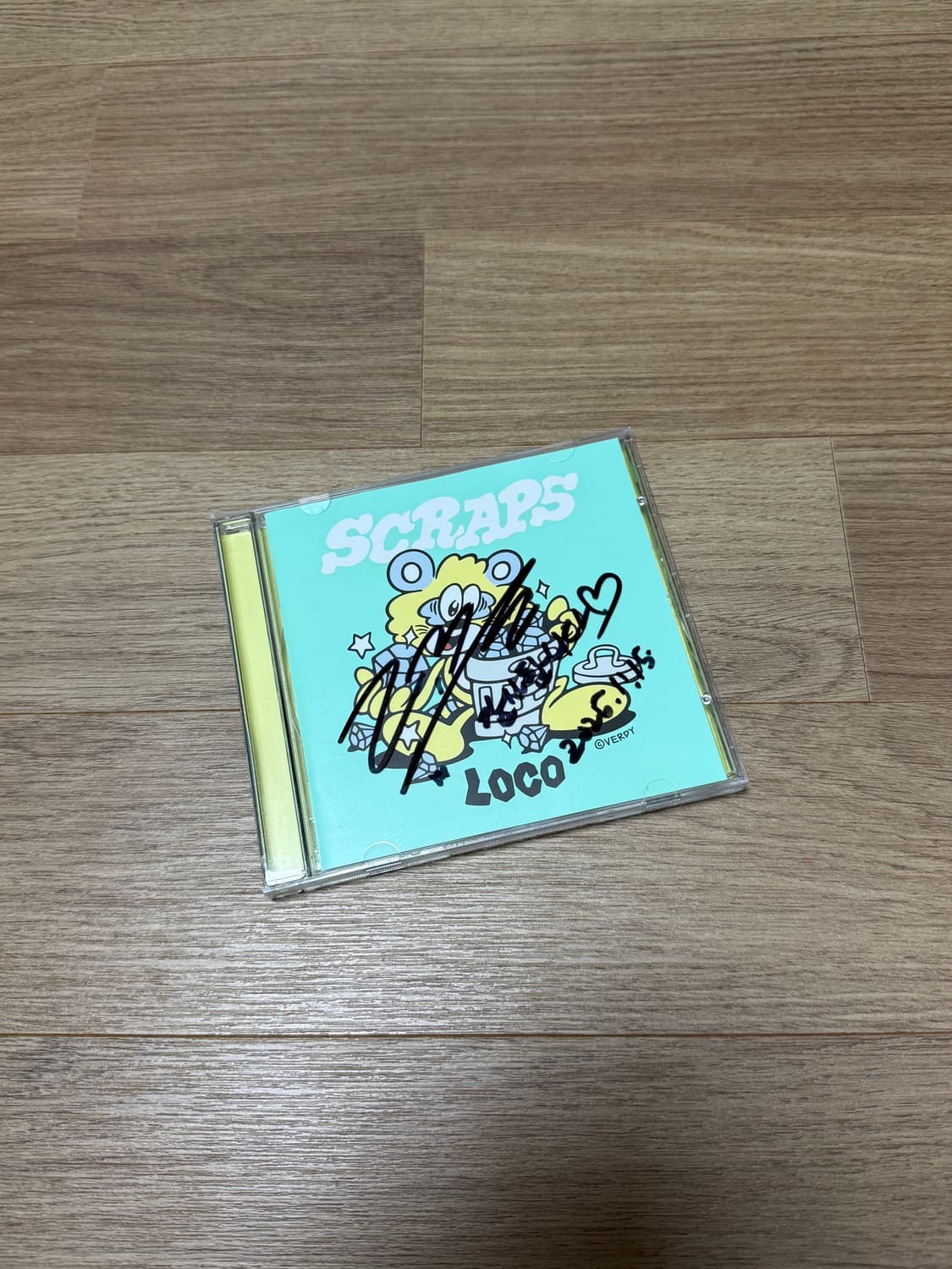 로꼬(Loco) - SCRAPS 싸인 CD 상품이미지1