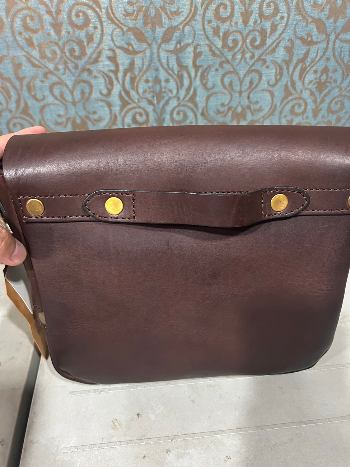 VASCO LEATHER POSTMAN SHOULDER BAG / BRO 상품이미지4