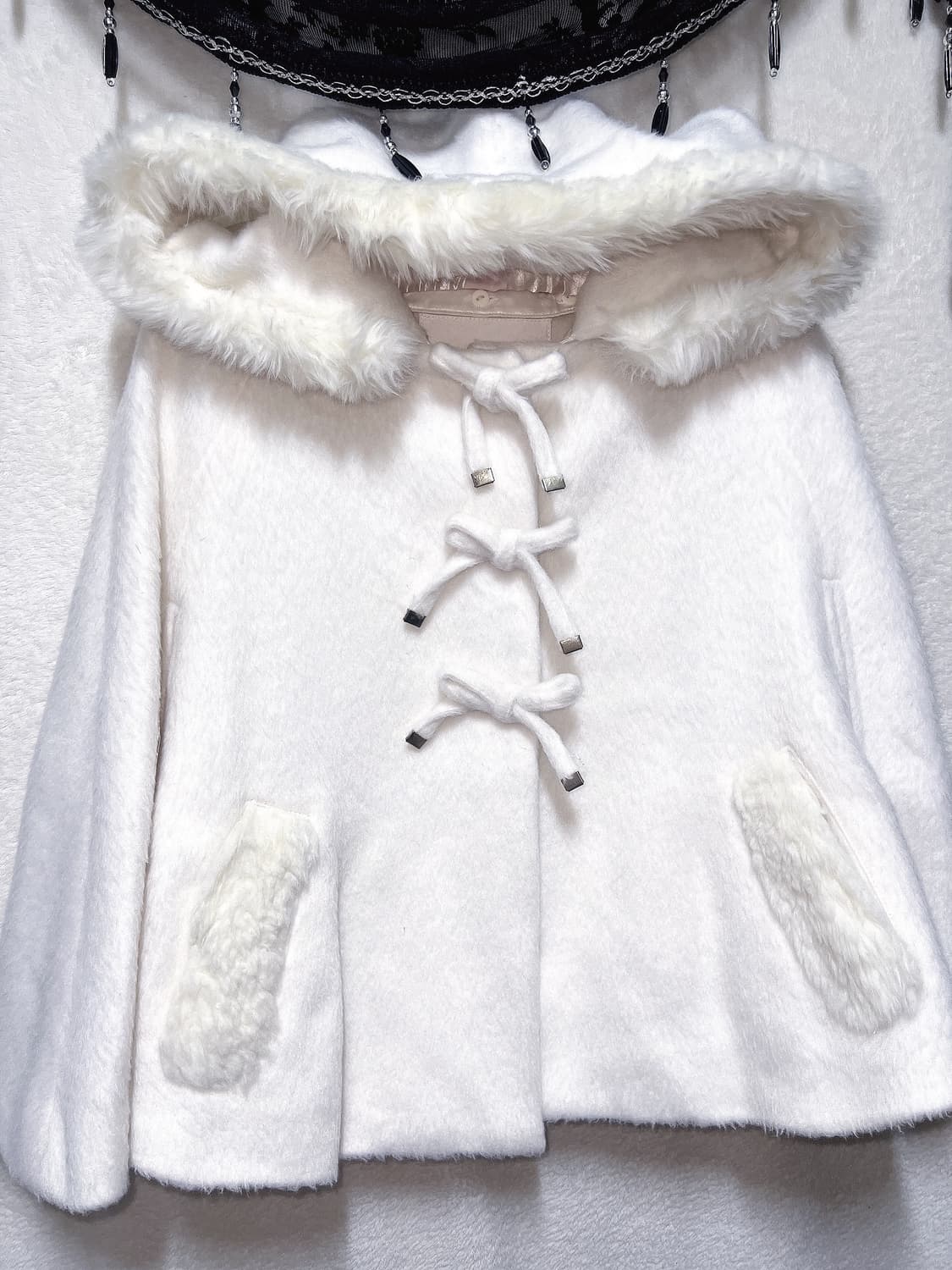 리즈리사 화이트 퍼후드 케이프 판초 망토 달천깔 핀터 로걀 갸루 사와코 상품이미지1