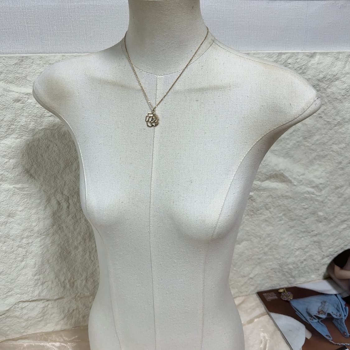 빈티지  장미꽃 목걸이 상품이미지1