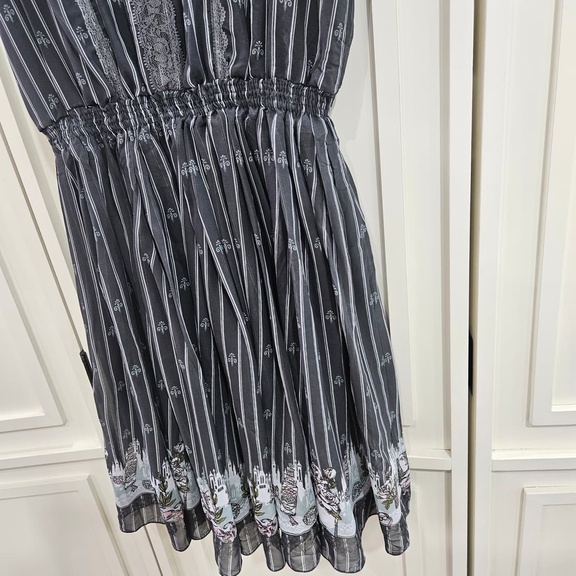 axes femme(엑시즈팜) 스트라이프 레이스 원피스 상품이미지5