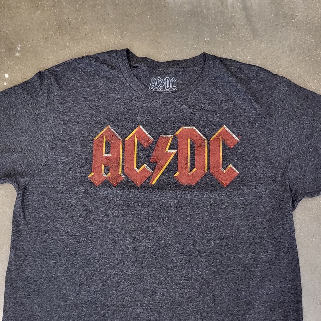 AC/DC 밴드 티셔츠 차콜 그레이 상품이미지2