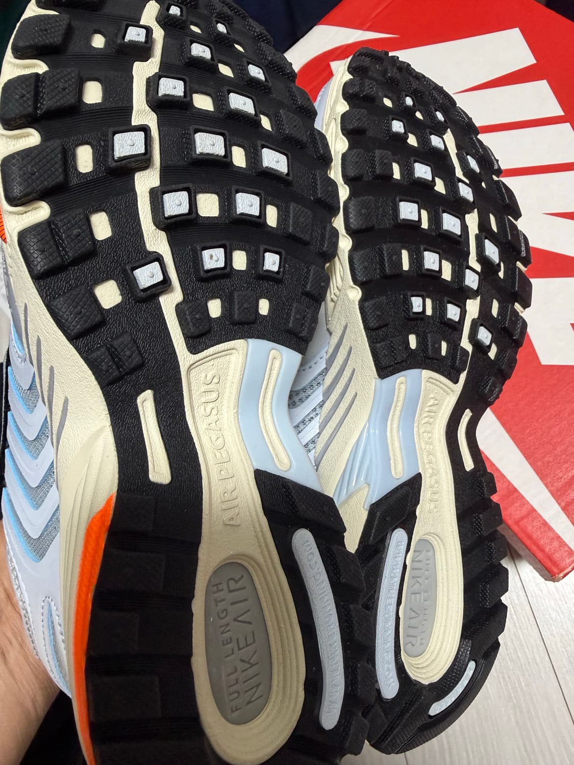 나이키 우먼스 에어 페가수스 2005  상품이미지4