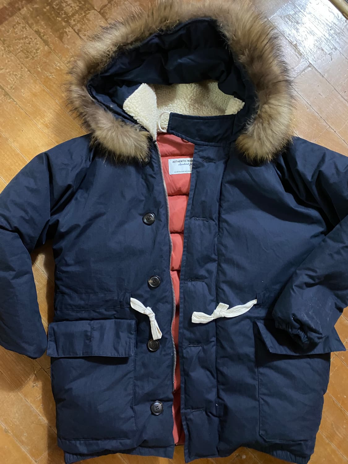 AUTHENTIC WARDROBE 네이비 덕다운 패딩 (국내100) 상품이미지1