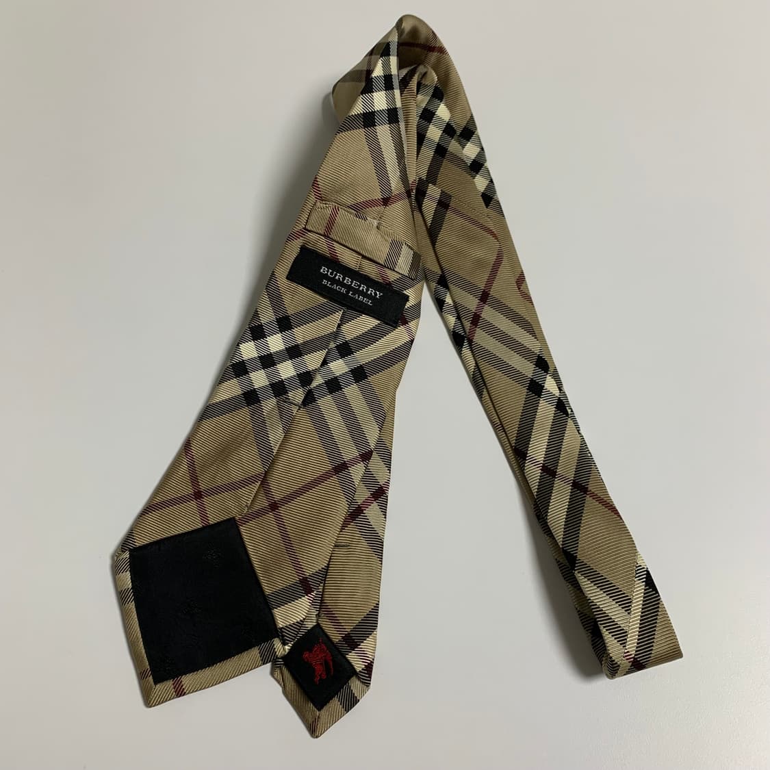 버버리(BURBERRY) 노바체크 넥타이 명품 100실크 A등급 9cm 상품이미지9