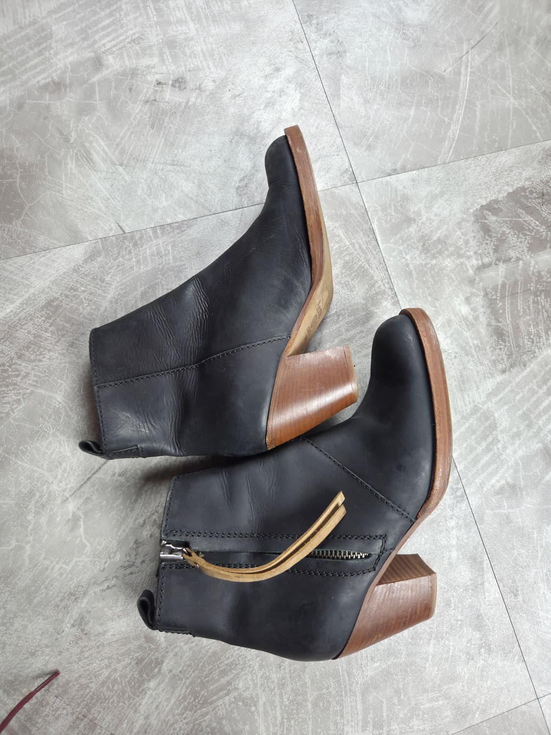 아크네스튜디오 앵클부츠 245 상품이미지3