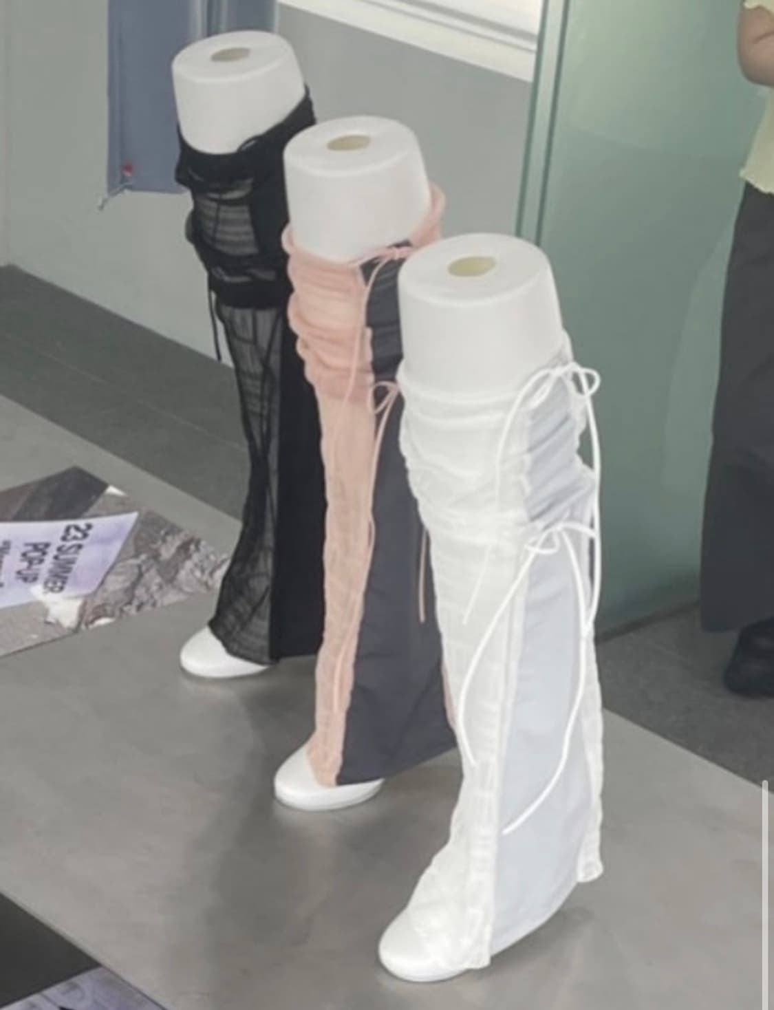 (새상품) 허그유어스킨 레그워머 화이트 상품이미지1