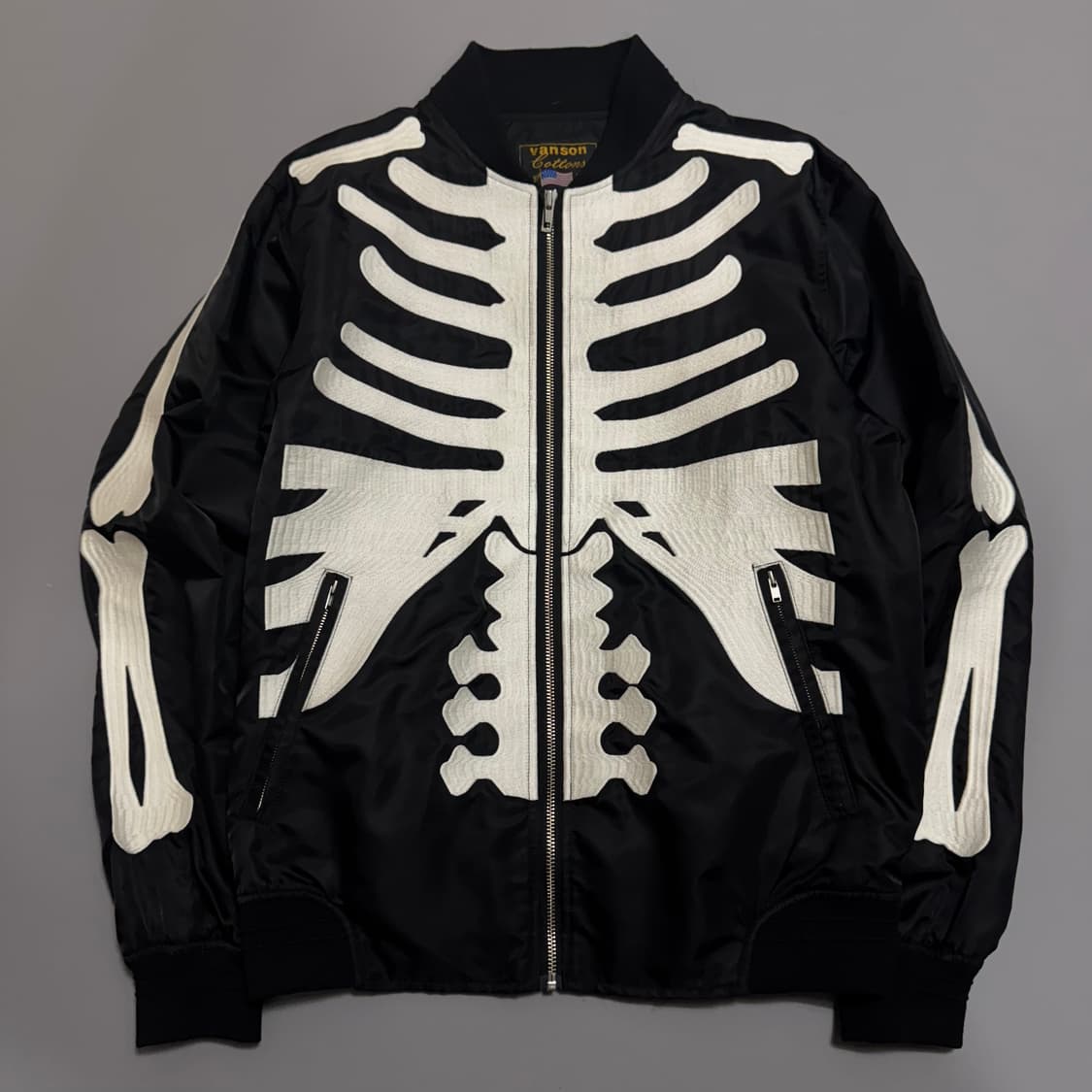 VANSON 2025 collection 블랙컬러 본 자수 나일론 트윌  상품이미지8