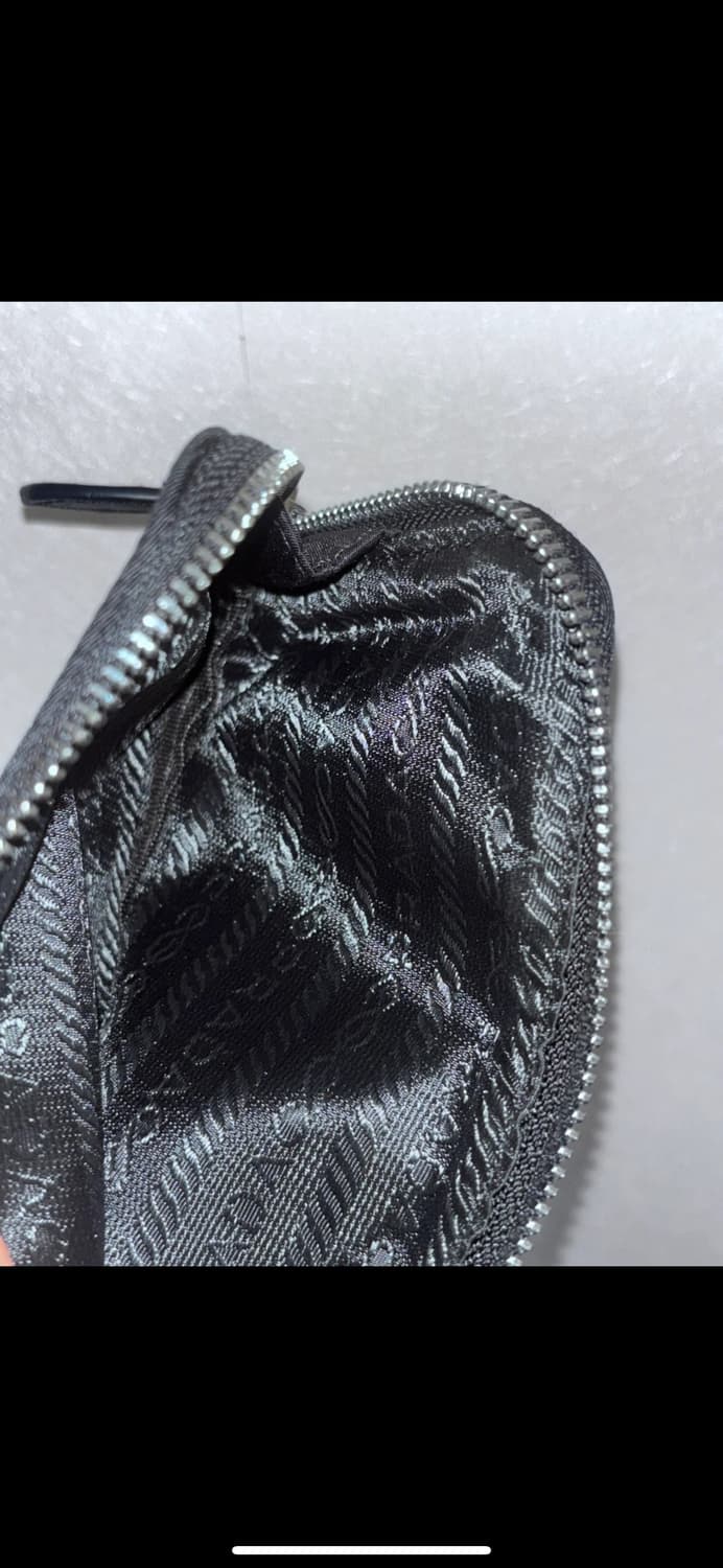 프라다 리나일론 미디움 백팩 (파우치 포함) 상품이미지10