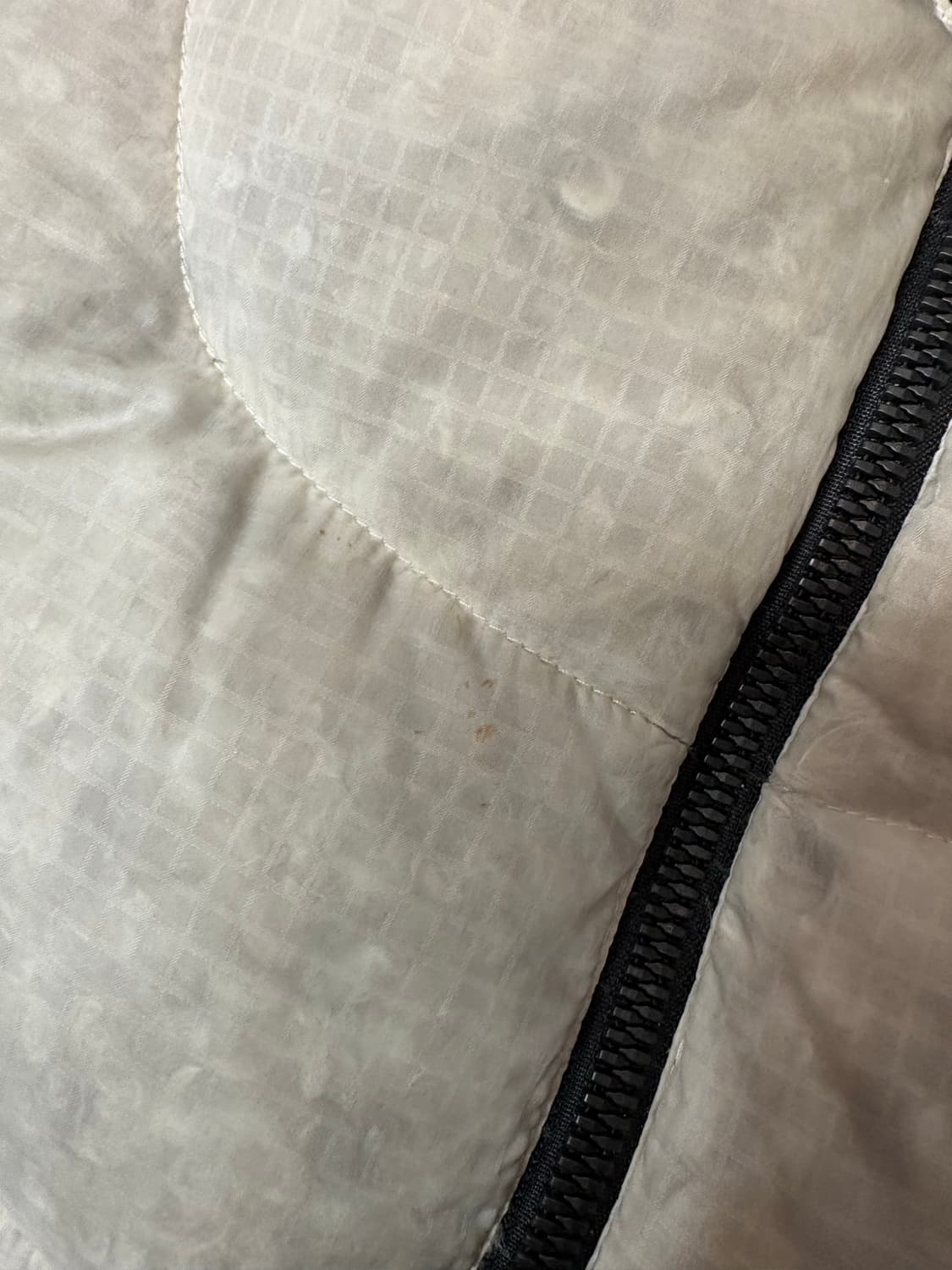 블랙야크 패딩 조끼 블랙/화이트 상품이미지3