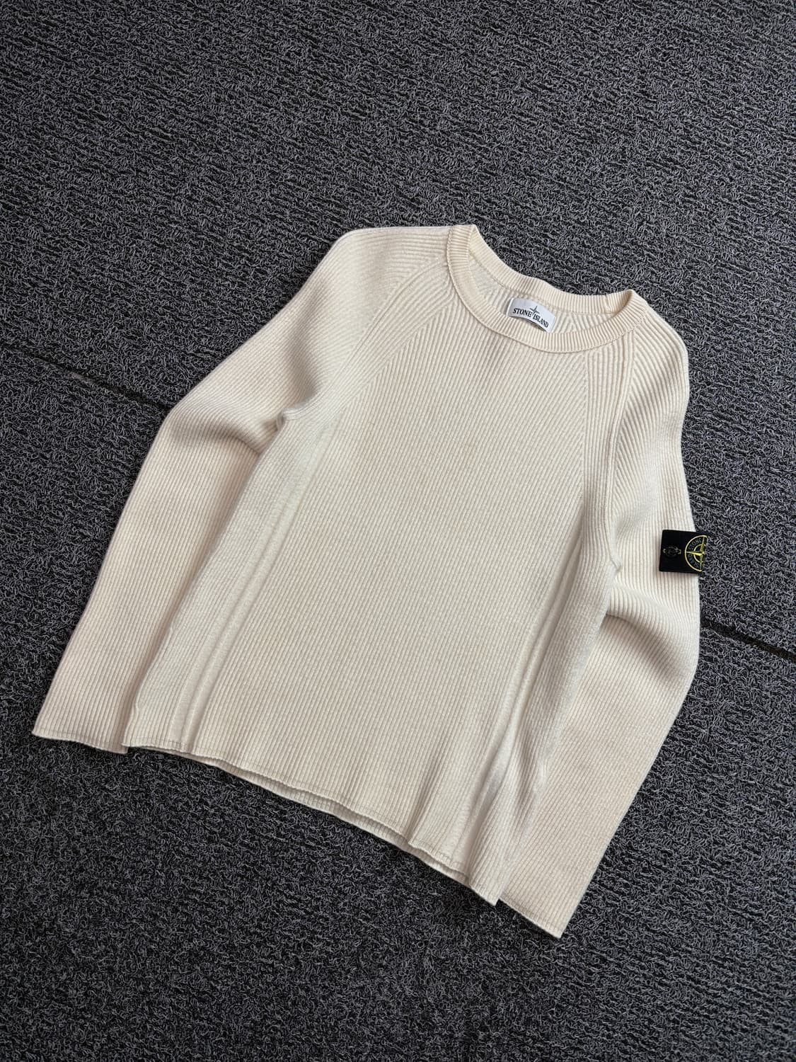 스톤아일랜드 와펜 크루넥 골지 니트 2439 상품이미지1