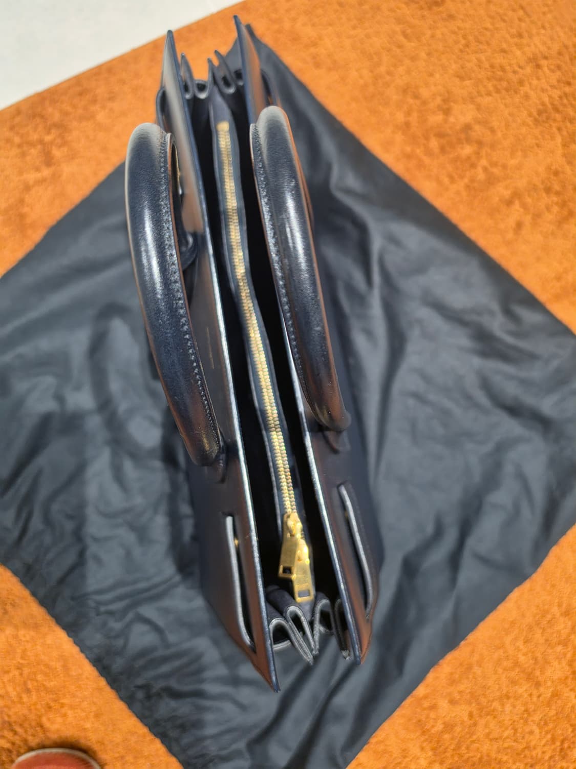 생로랑 샥드쥬르 네이비 라지 상품이미지4