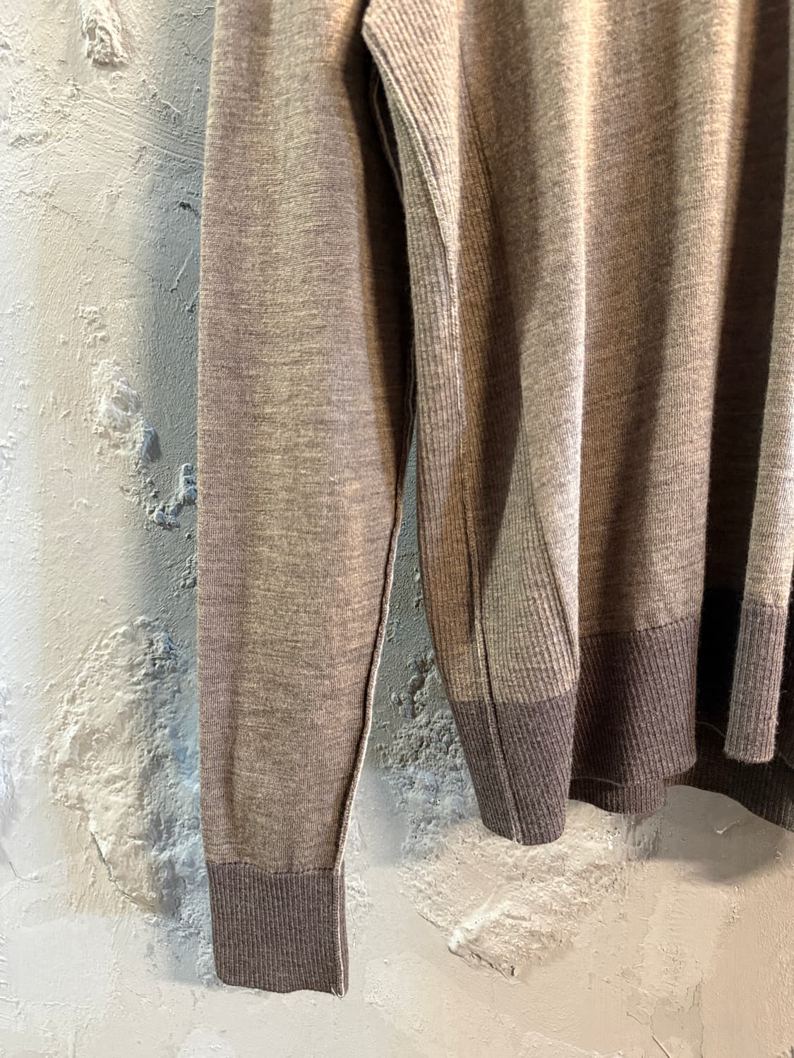 띠어리 울 브이넥 니트 브라운 38 상품이미지2