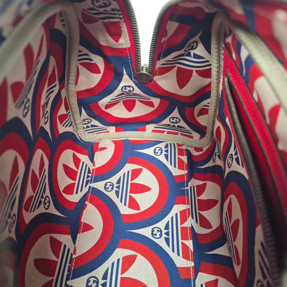 구찌 x 아디다스 미니 더플 백 상품이미지9