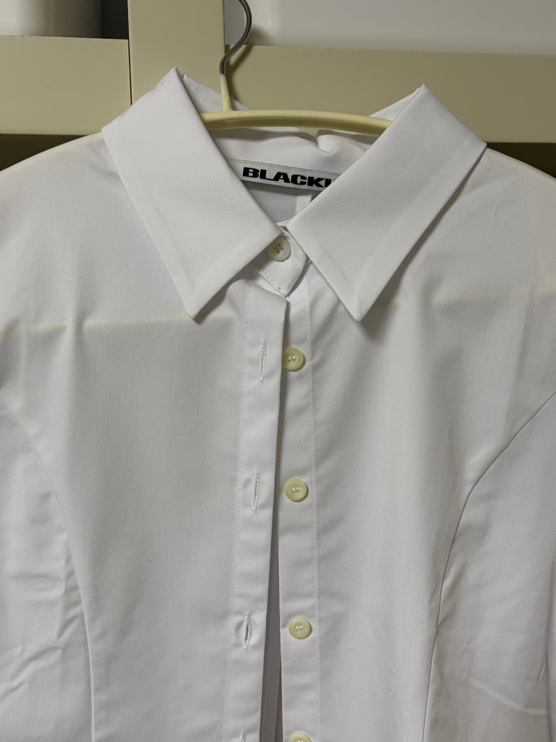 블랙업 샤큰 베이직 셔츠 / 화이트 상품이미지4