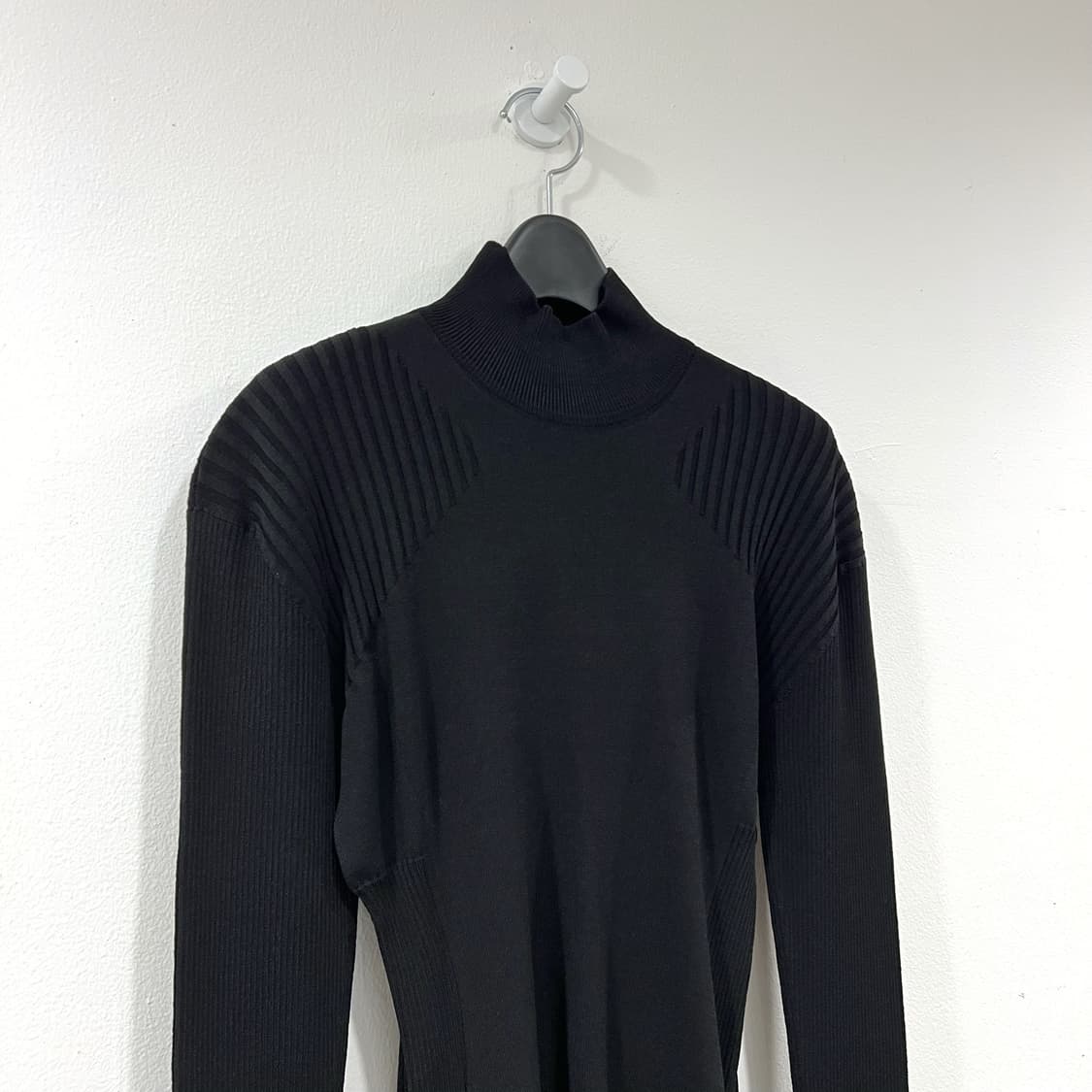ISSEY MIYAKE 이세이미야케 mock neck 티셔츠 상품이미지2