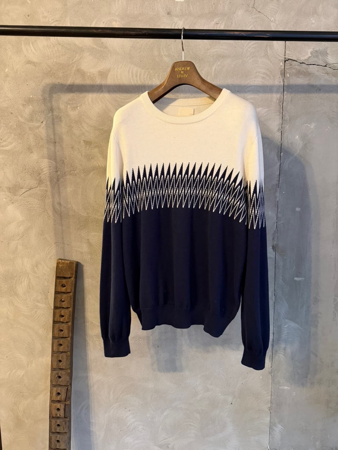 밴드오브아웃사이더즈 그래픽 니트 100 상품이미지1