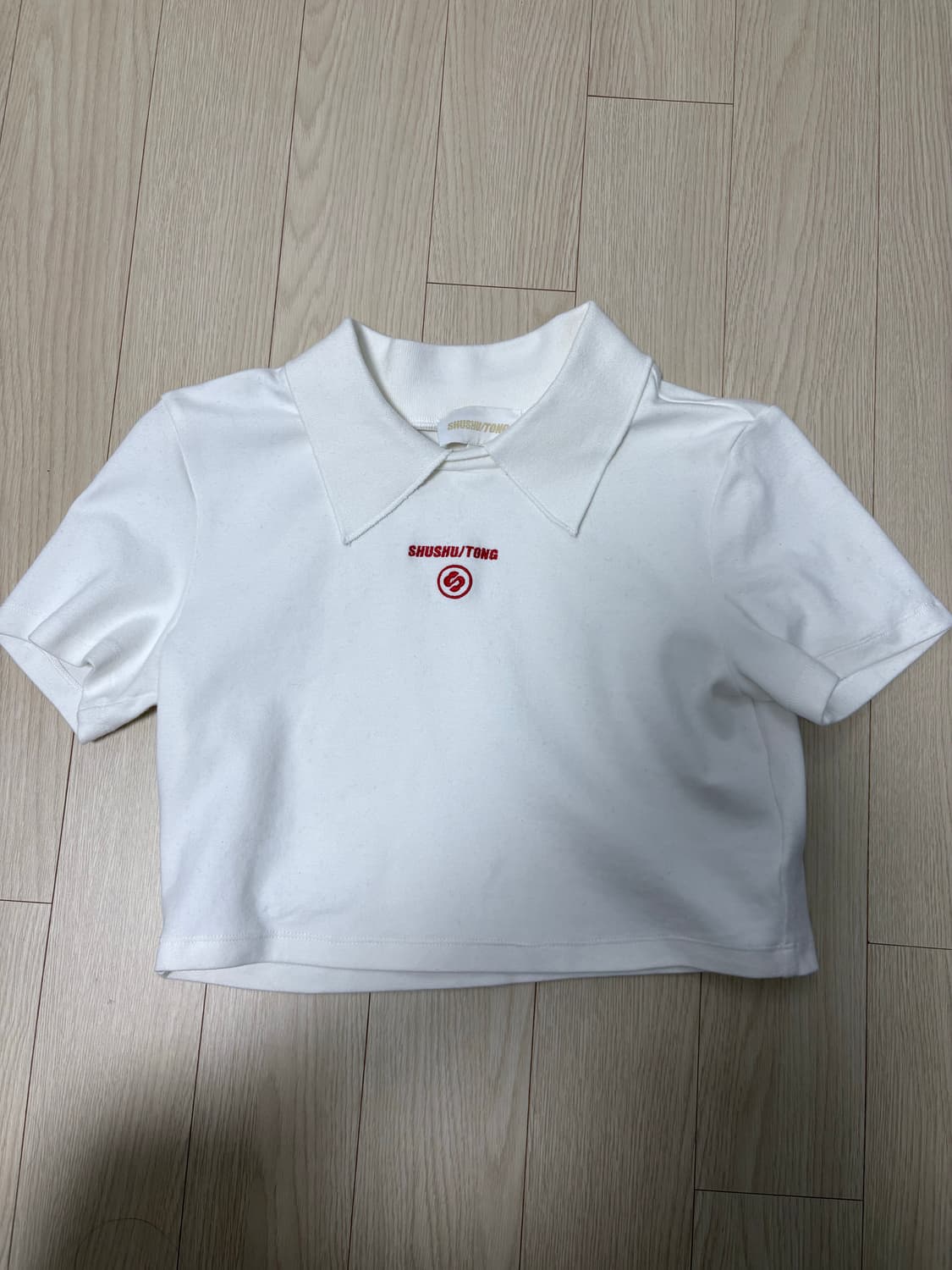 슈슈통 화이트 로고 폴라 티셔츠 [size 10] 상품이미지1