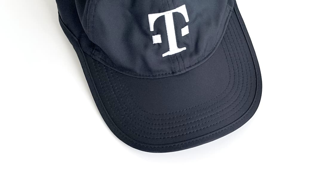 나이키 페더라이트 드라이핏 ‘T Mobile’ 검정 볼캡 상품이미지5