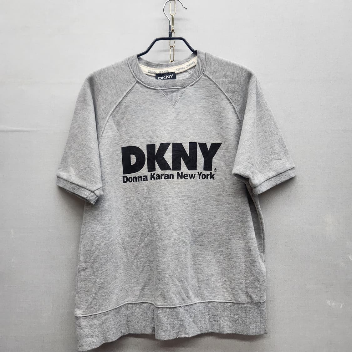 90'S DKNY 빅로고 스웻 반팔티 M 남여공용 상품이미지1