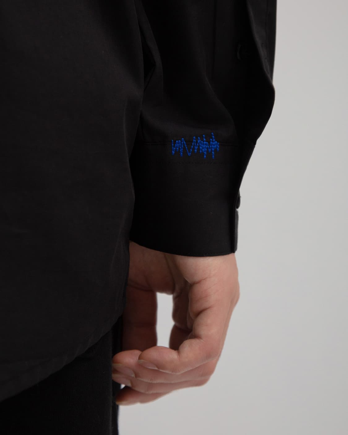 아더에러 chuck shirt noir 상품이미지3