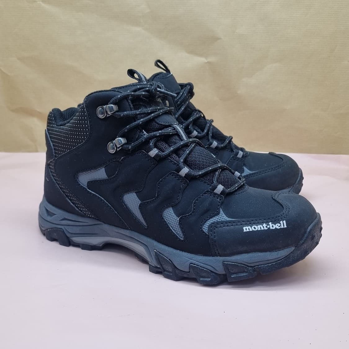 몽벨 타우르스 미드컷 등산화 245 상품이미지1