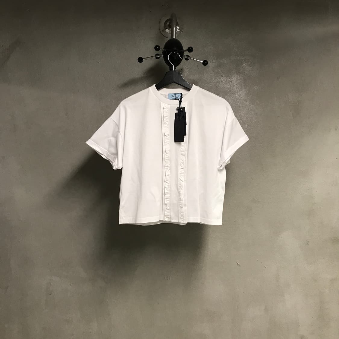 프라다 화이트 반팔 티셔츠 M(W) 상품이미지1