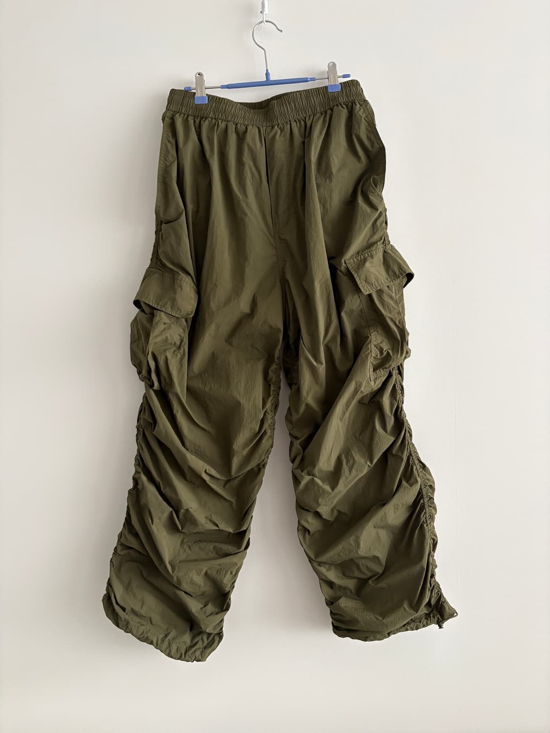 라퍼지 스토어 나일론 셔링 카고 바지 상품이미지1