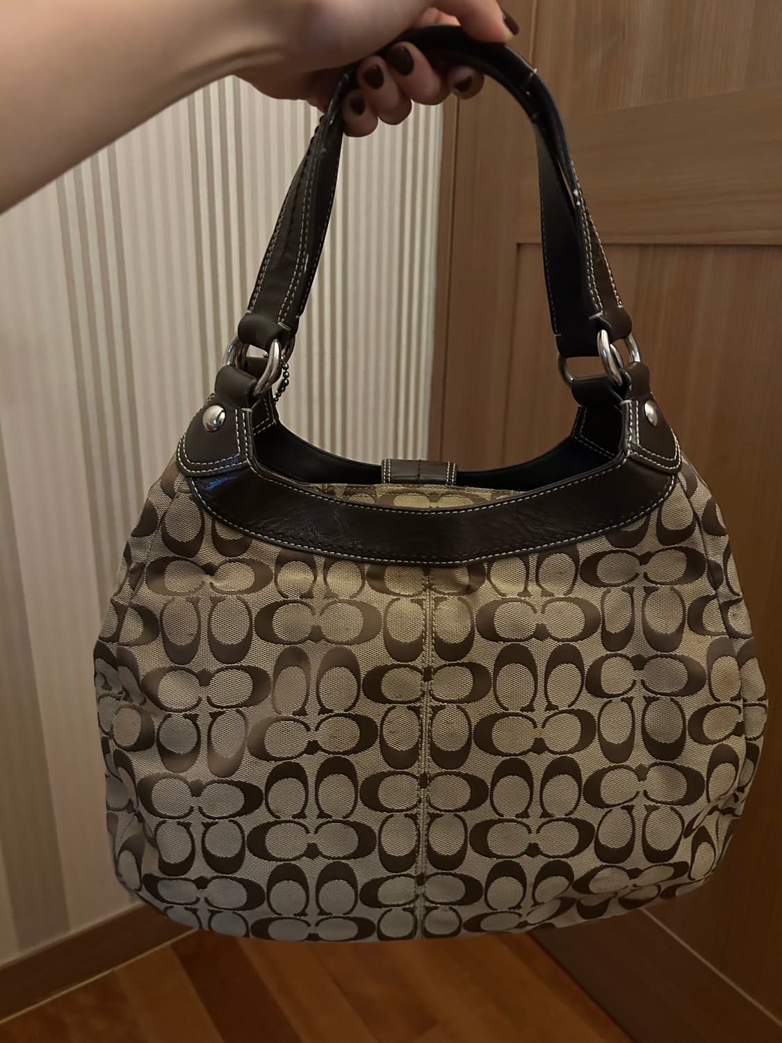 코치 숄더백 상품이미지2