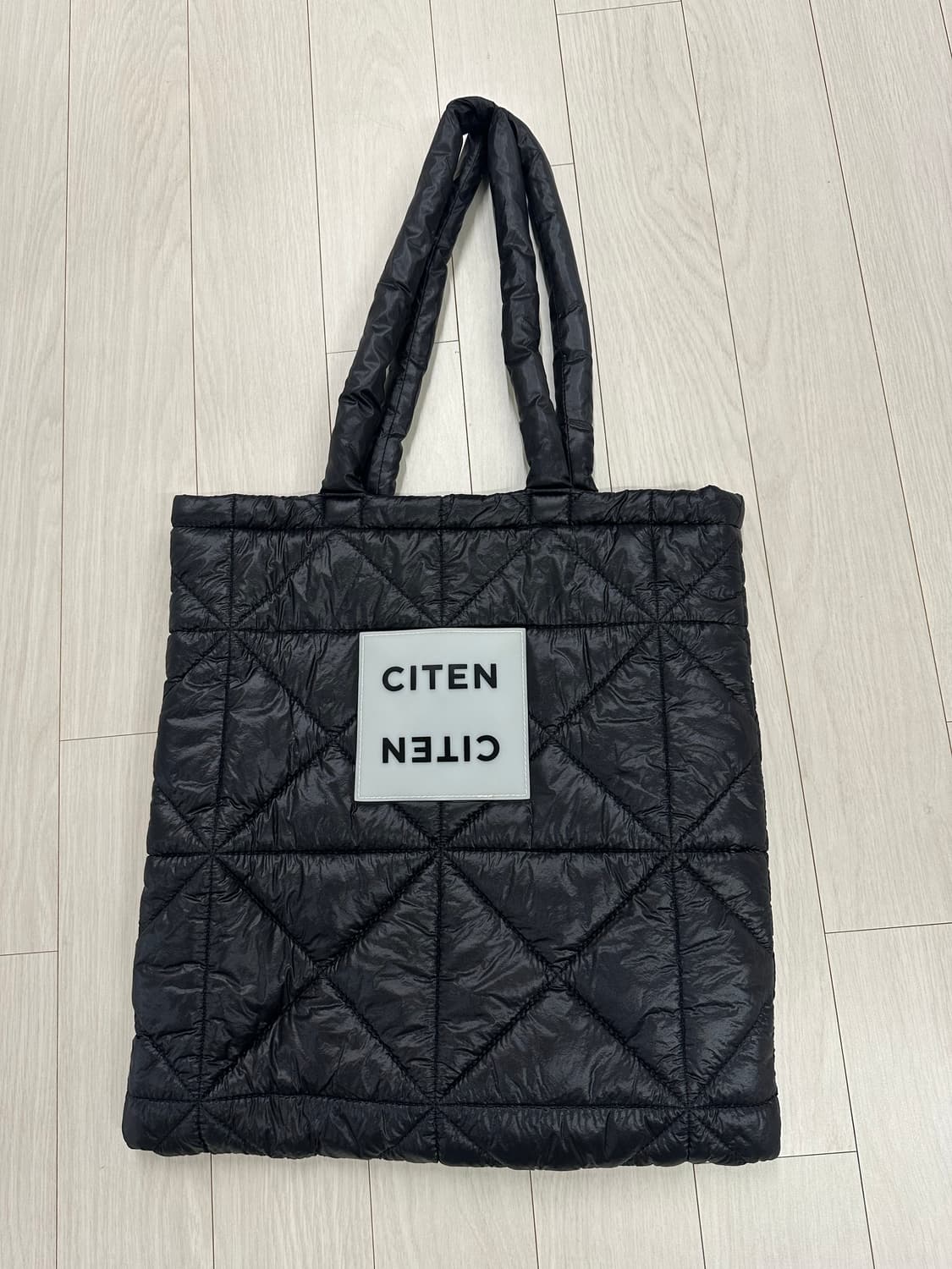 CITEN 시텐 패딩 도트 숄더백 블랙 상품이미지3